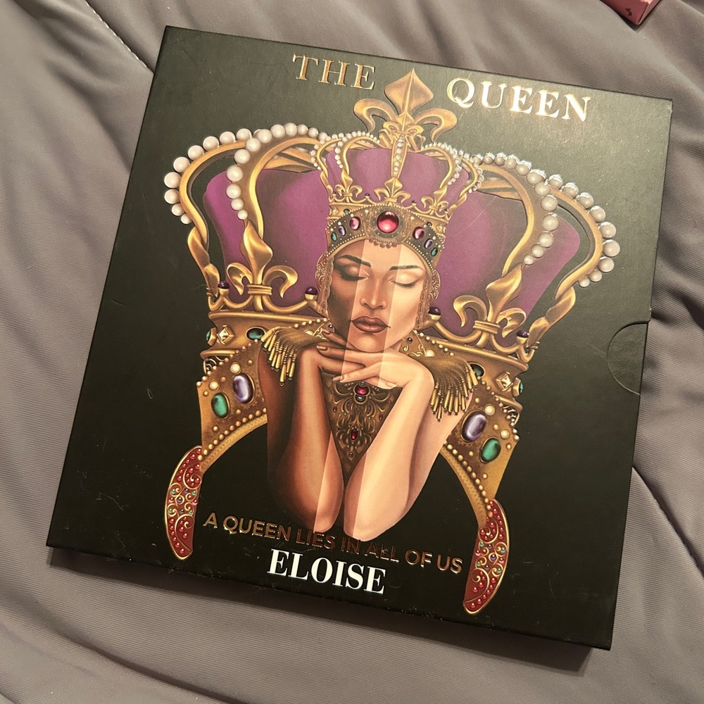 Eloise The Queen Eyeshadow Palette